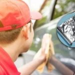 Trzeba przetrzeć samochód folią: ciekawy lifehack rozwiąże powszechny problem